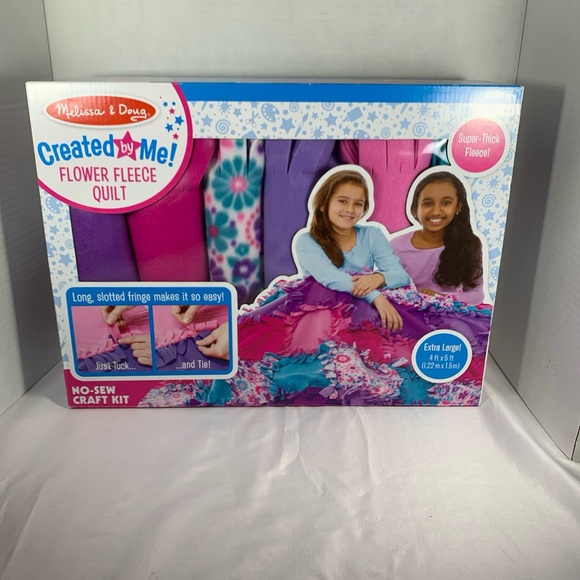 Melissa & Doug Created by Me! Flower Fleece Quilt No-Sew Blanket Craft Kit. NEW! - Picture 1 of 4